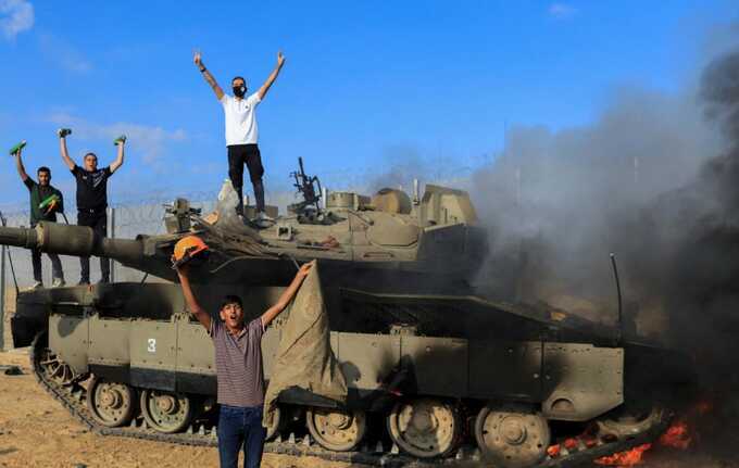 ХАМАС заявил о 14 захваченных израильских танках