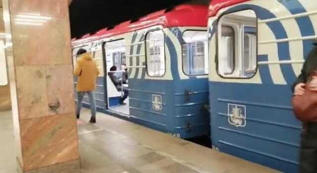 Два поезда столкнулись на станции «Печатники» в Москве