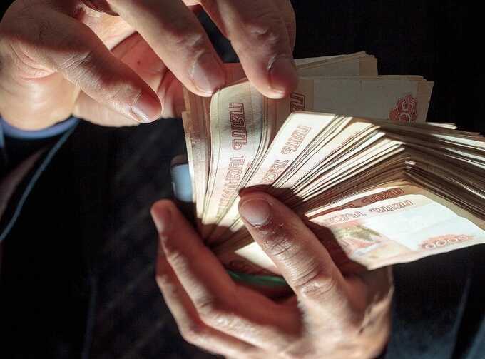 Военный в Подмосковье отдал боле двух миллионов мошенникам, пытаясь купить новый внедорожник