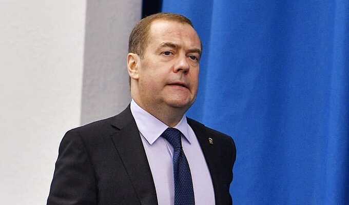 У Медведева нашли яхту за 5 миллионов долларов