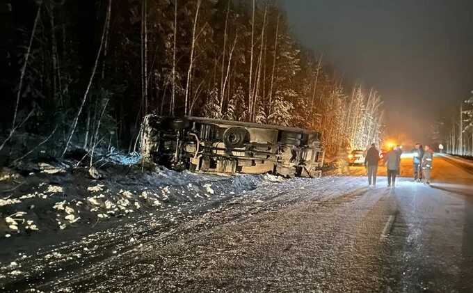 Массовое ДТП произошло на трассе P352 Нижний Тагил — Екатеринбург