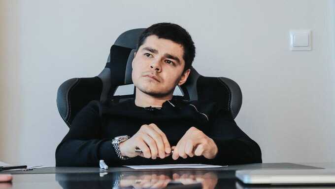 Задержанному вчера инфоцыгану Аязу Шабутдинову предъявлены обвинения в восьми случаях мошенничества