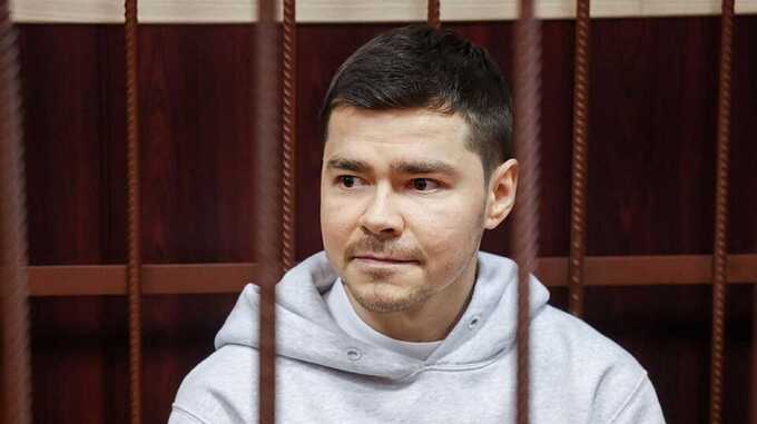 Основатель Like Центр арестован за мошенничество по заявлению восьми учеников, заплативших коучу по 5 млн рублей