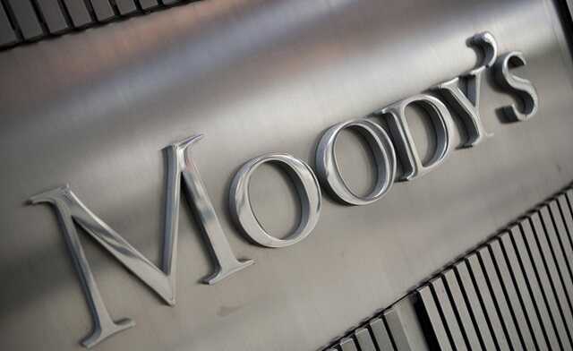 Агентство Moody’s понизило прогноз по кредитному рейтингу США со 