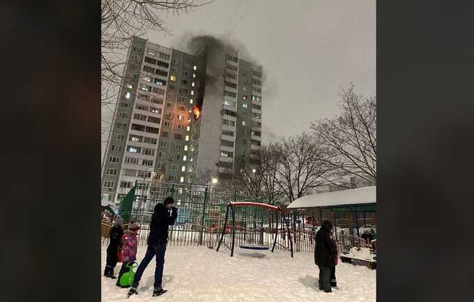 В центре Москвы вспыхнул пожар в многоэтажке