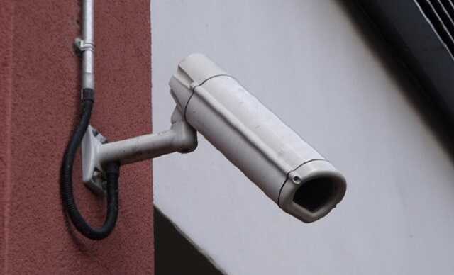 «Извращением попахивает»: на Кубани в школьных раздевалках установили камеры