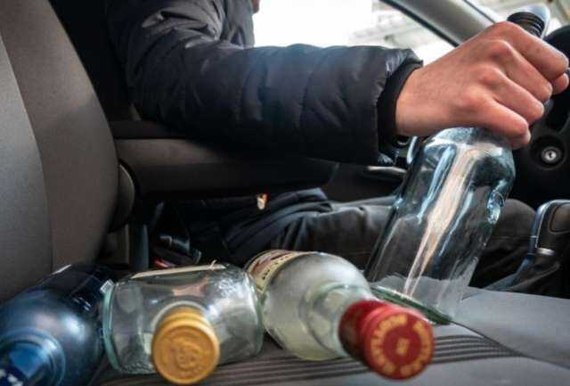 Пьяный мужчина угнал авто, чтобы добраться в столицу ХМАО в новогоднюю ночь