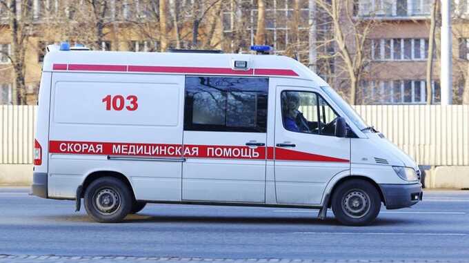 Умер на руках у врачей: Мужчину расстреляли на парковке ТЦ в Подмосковье
