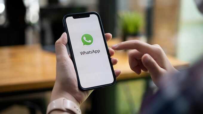 Сбой в работе WhatsApp замечен в различных регионах России
