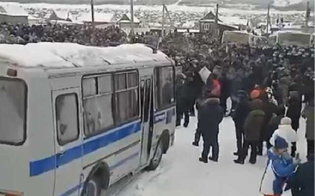 Более тысячи силовиков привлечены для разгонов протестов в Баймаке