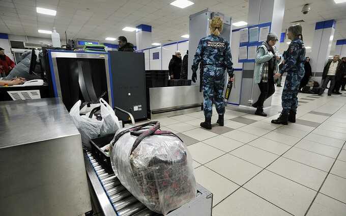 В багаже прилетевшего из Стамбула в Москву матроса нашли наркотики