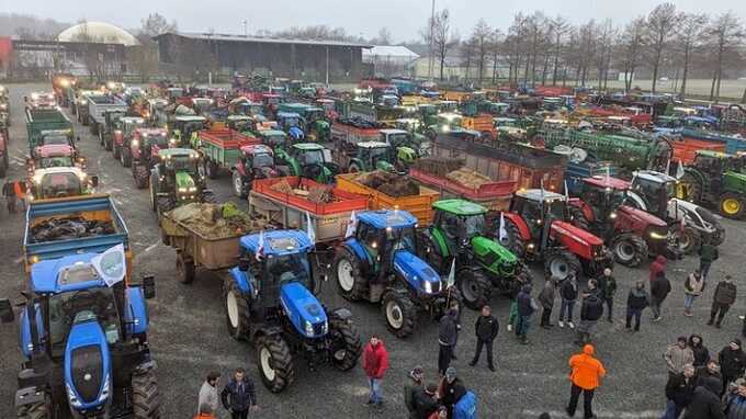 Испанские фермеры присоединяются к протестам в Европе