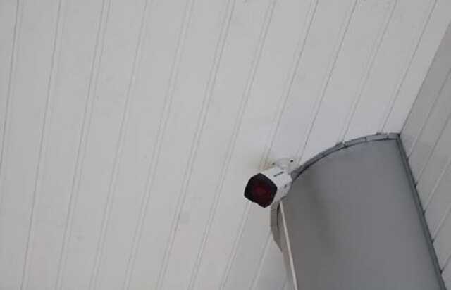 В Приморье установлены видеокамеры в гендерно-нейтральном туалете школы