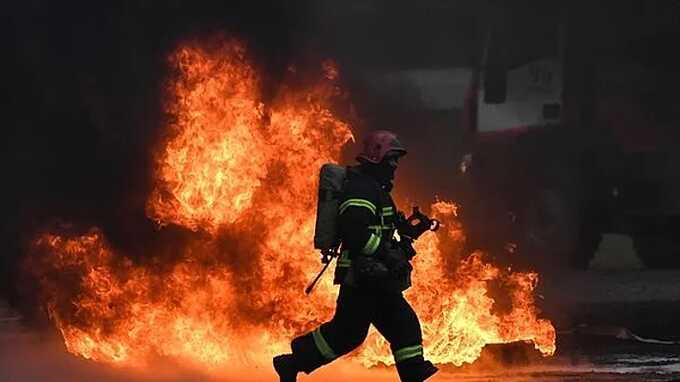 В Москве произошло возгорание на кондитерской фабрике