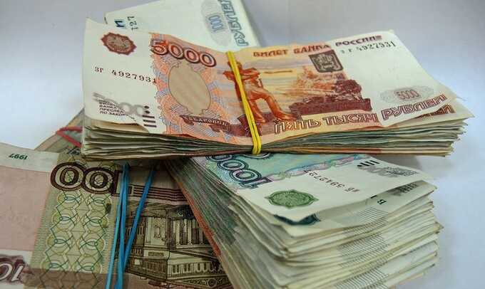 Сотрудник магазина в Белгороде украл 87 тысяч рублей из кассы и слил их в букмекерской конторе