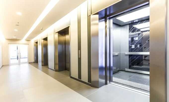 В элитном «Москва-сити» сломались лифты