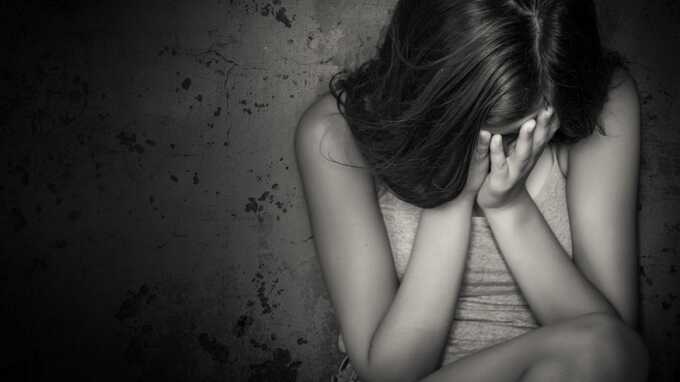 Женщина обвинила сожителя-рецидивиста в изнасиловании восьмилетней дочери