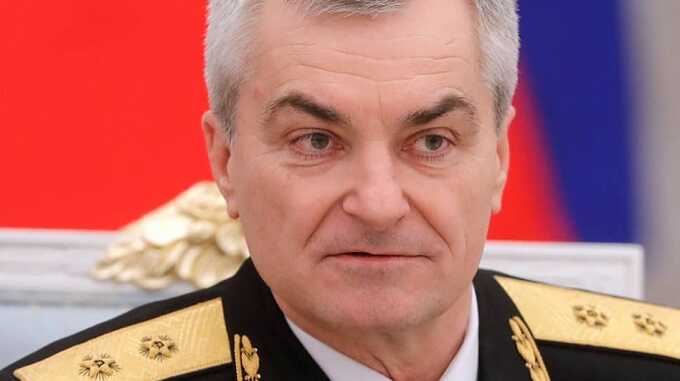 Стало известно почему от должности отстранен начальник Черноморского флота адмирал Виктор Соколов