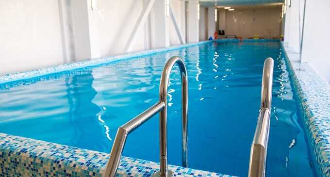 В Самарской области в бассейне отеля дети отравились хлором