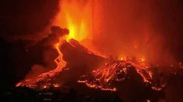 Извержение вулкана началось на одном из островов архипелага Галапагос