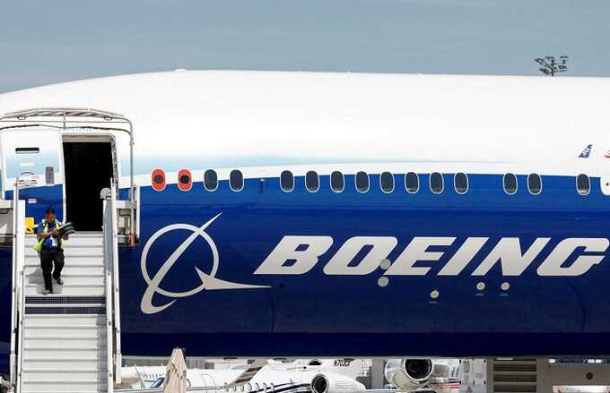 У Boeing 737 MAX сломалось шасси после приземления в Хьюстоне