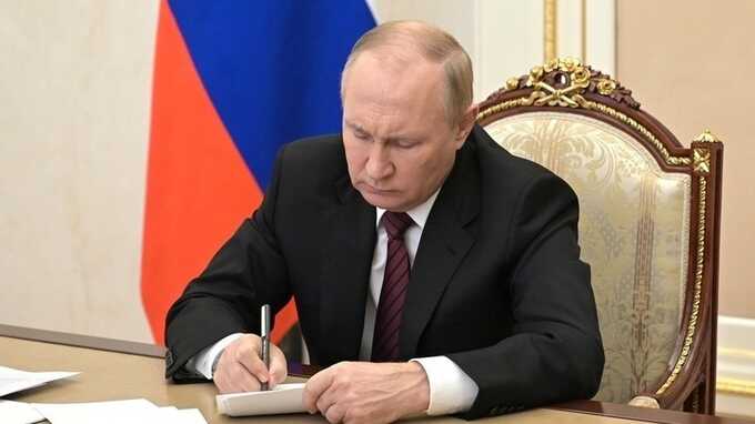 Президент Путин подписал закон о запрете рекламы у иноагентов