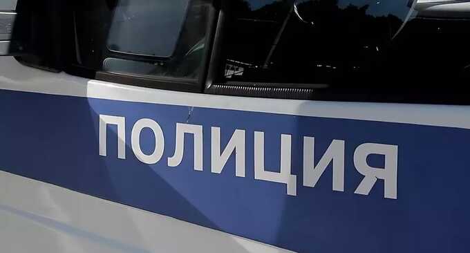 Неизвестные напали на иностранца в центре Петербурга, пытаясь выбить у него деньги кастетом