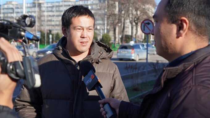 В Кыргызстане суд решил оставить журналистов за решеткой