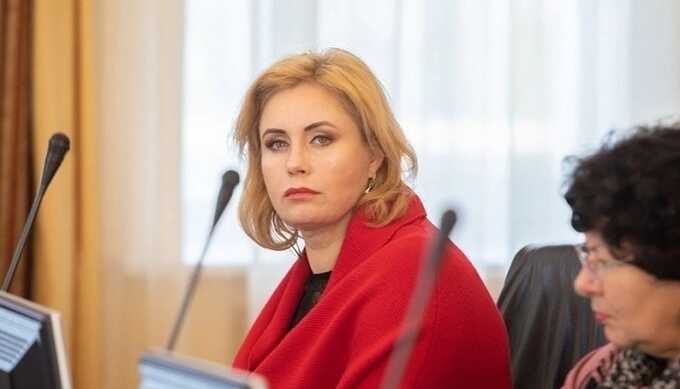 Бывшая чиновница Приморского края Наталья Соколова связалась с преступной группировкой