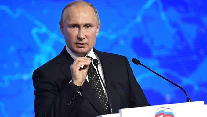Около половины голосов за Владимира Путина на президентских выборах являются поддельными