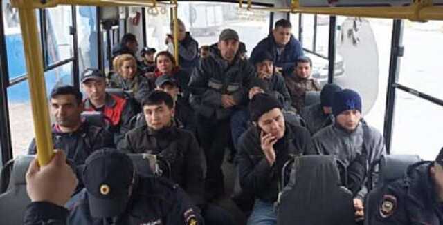 Уфимский экс-силовик предстанет перед судом за легализацию 500 мигрантов