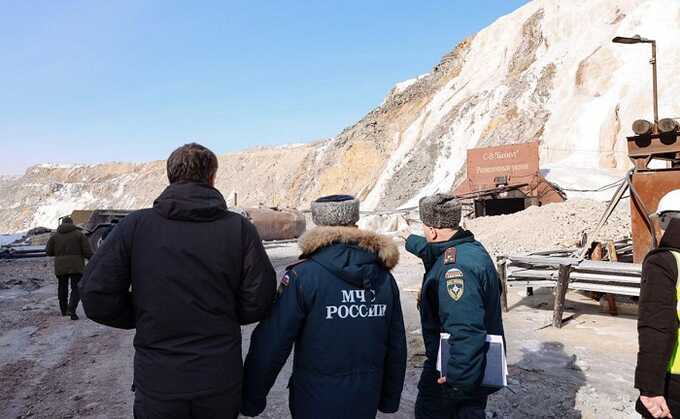 Из-за трагедии в амурской шахте, где погибли 13 горняков задержали двоих сотрудников Ростехнадзора
