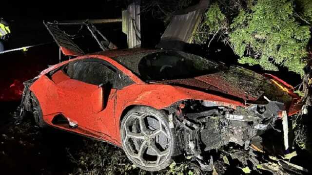 Хотел впечатлить друга: 13-летний подросток угнал и разбил суперкар Lamborghini