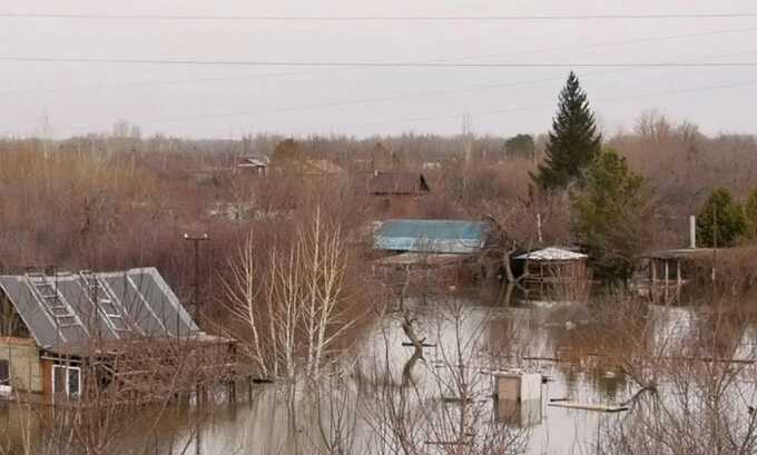 В Орске и Оренбурге ситуация с наводнением становится все хуже