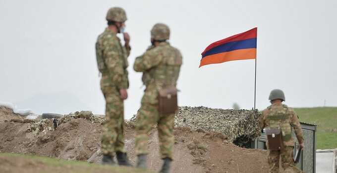 В армии Армении решили изменить советское приветствие