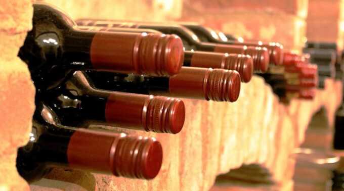Российские виноделы планируют повысить цены на вино из-за трёхкратного роста акцизов
