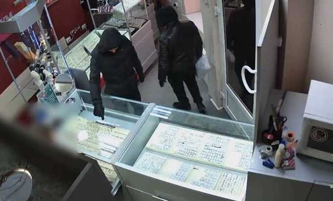 Неизвестный ограбил ювелирный магазин в Варшаве на сумму 200 000 злотых