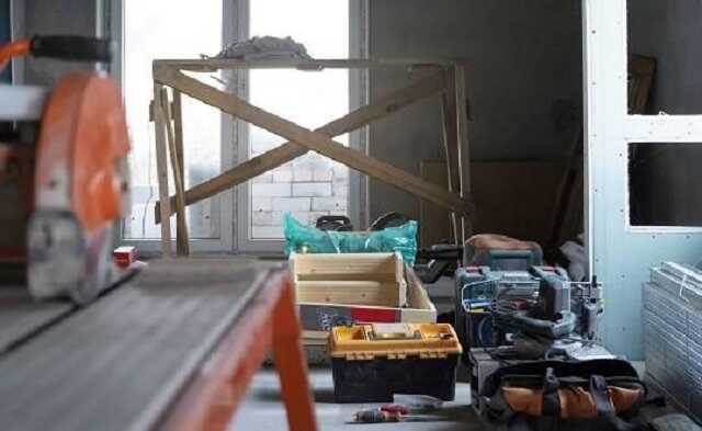 Мигранты-рабочие используют чужие квартиры как жилье на стройплощадке в ЖК «Алхимово»