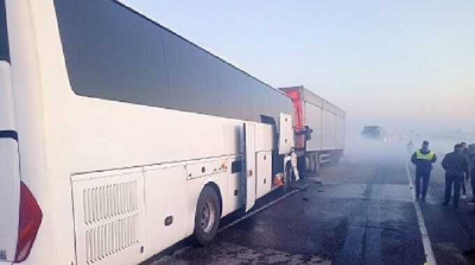 Под Рязанью произошло ДТП с участием автобуса, в результате которого один человек погиб, а 13 получили ранения