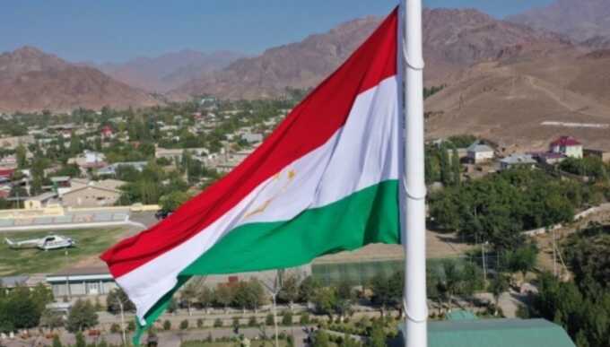 Таджикистан выразил Москве протест из-за негативного отношения и нарушения прав его граждан в России