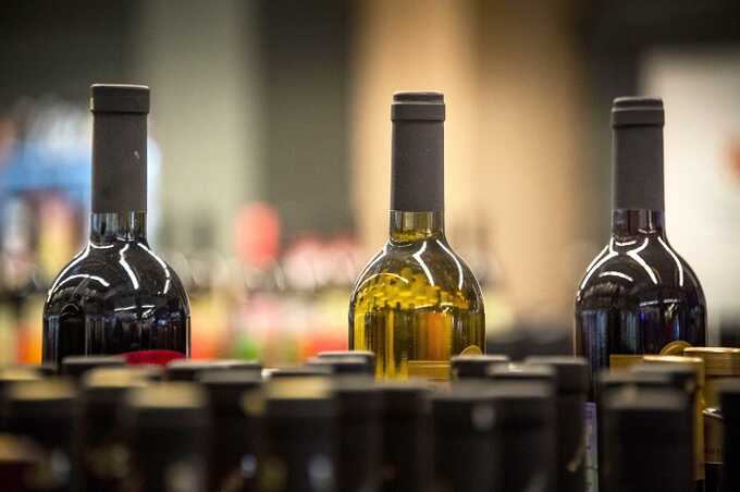 С 1 мая в России цены на вино и шампанское вырастут до 15%