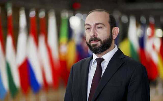 Глава МИД Армении: Ереван и Москва работают над решением проблем в отношениях