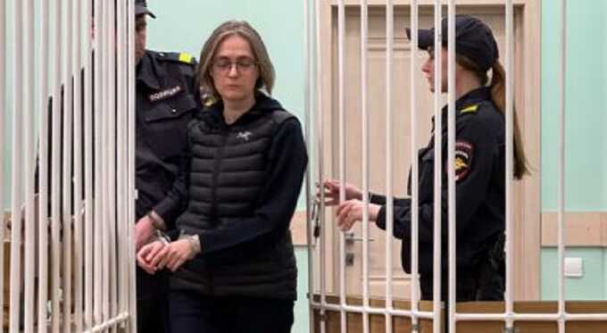 Антонина Мартынова приговорена к 10 годам колонии за покушение на убийство собственной дочери