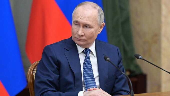 Путин не собирается торопиться с представлением кандидата на пост премьер-министра