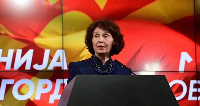 Женщина впервые выиграла президентские выборы в Северной Македонии