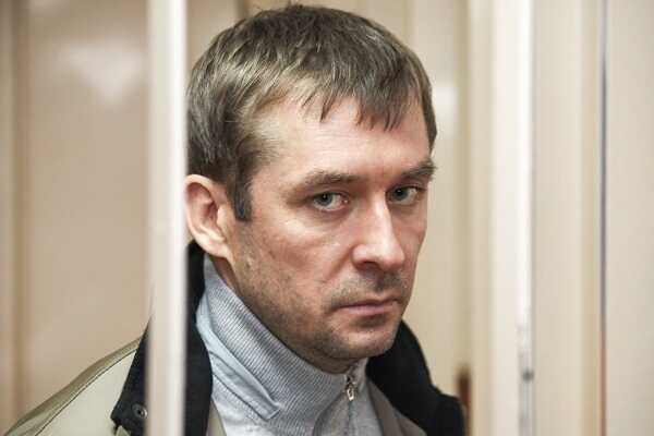 Суд приступил к изучению «базы» денежных операций полковника Дмитрия Захарченко