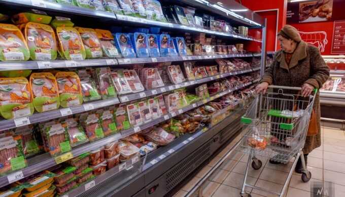 Российские производители объяснили, почему не снижают цены на продукты