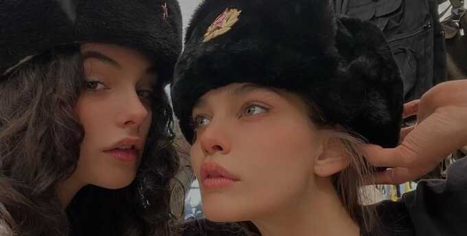 Дочь Беллуччи и Касселя отдыхает с российскими моделями в Лондоне