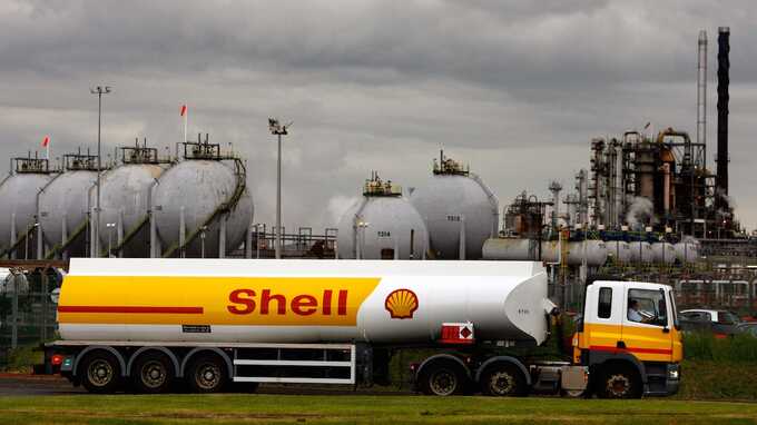Shell сливает российский бензин