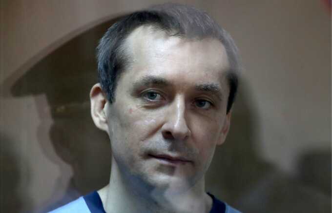 Экс-полковник Дмитрий Захарченко приговорен к 16 годам колонии со штрафом 500 миллионов